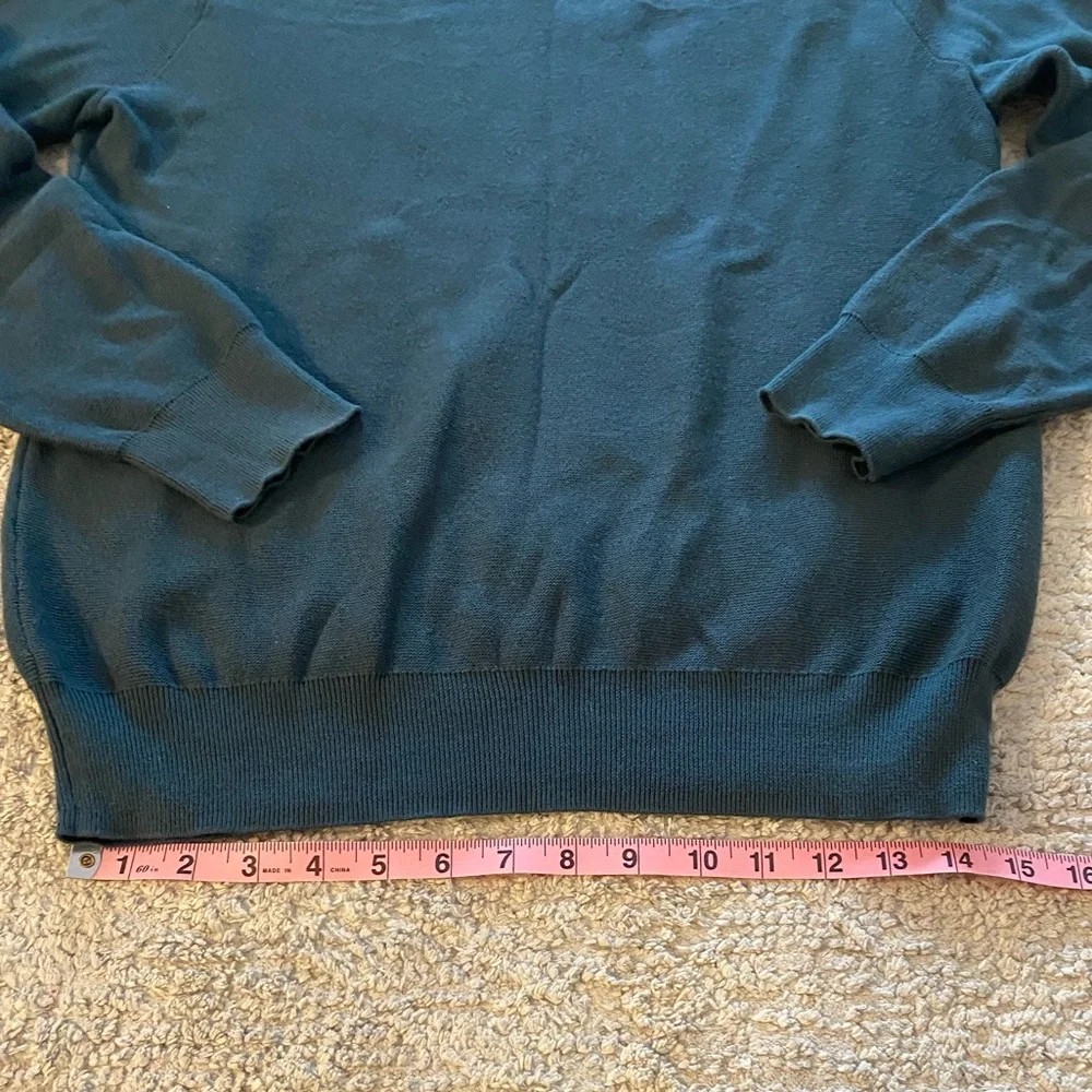 Jcrew Long-sleeve textured dark green Sweater Size Small